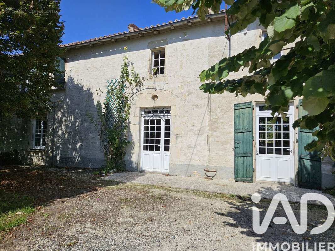 Maison 301 m² à Marigny  - photo 8
