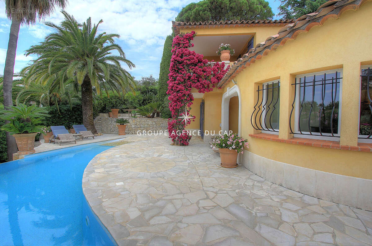 Maison à LES ISSAMBRES