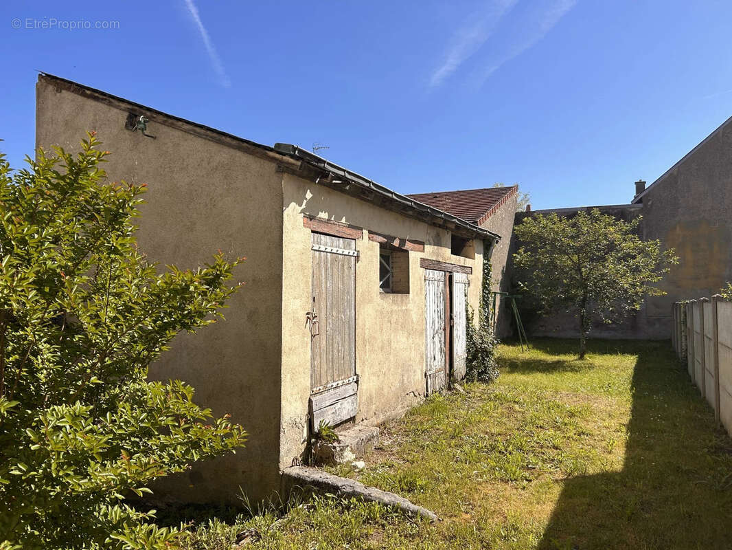 Maison à SAINT-GAULTIER