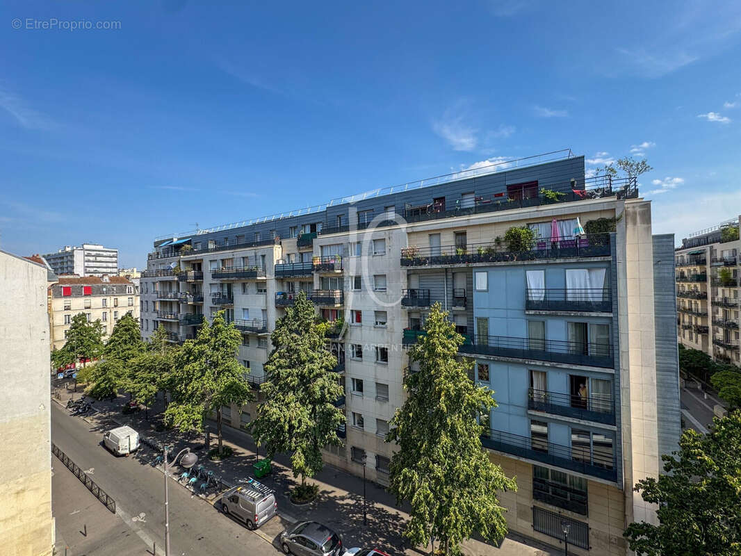 Appartement à PARIS-19E