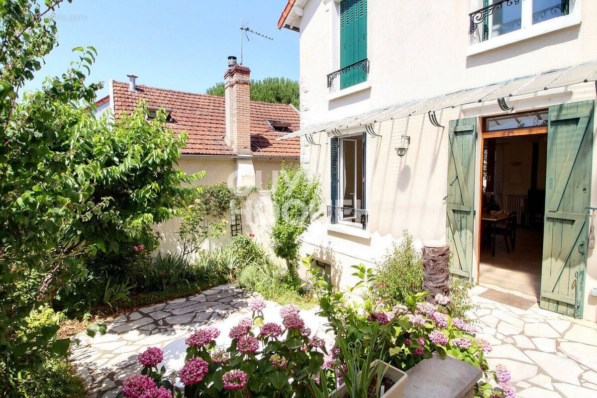 Maison à CHAVILLE
