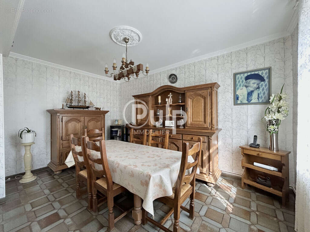Maison à ISBERGUES