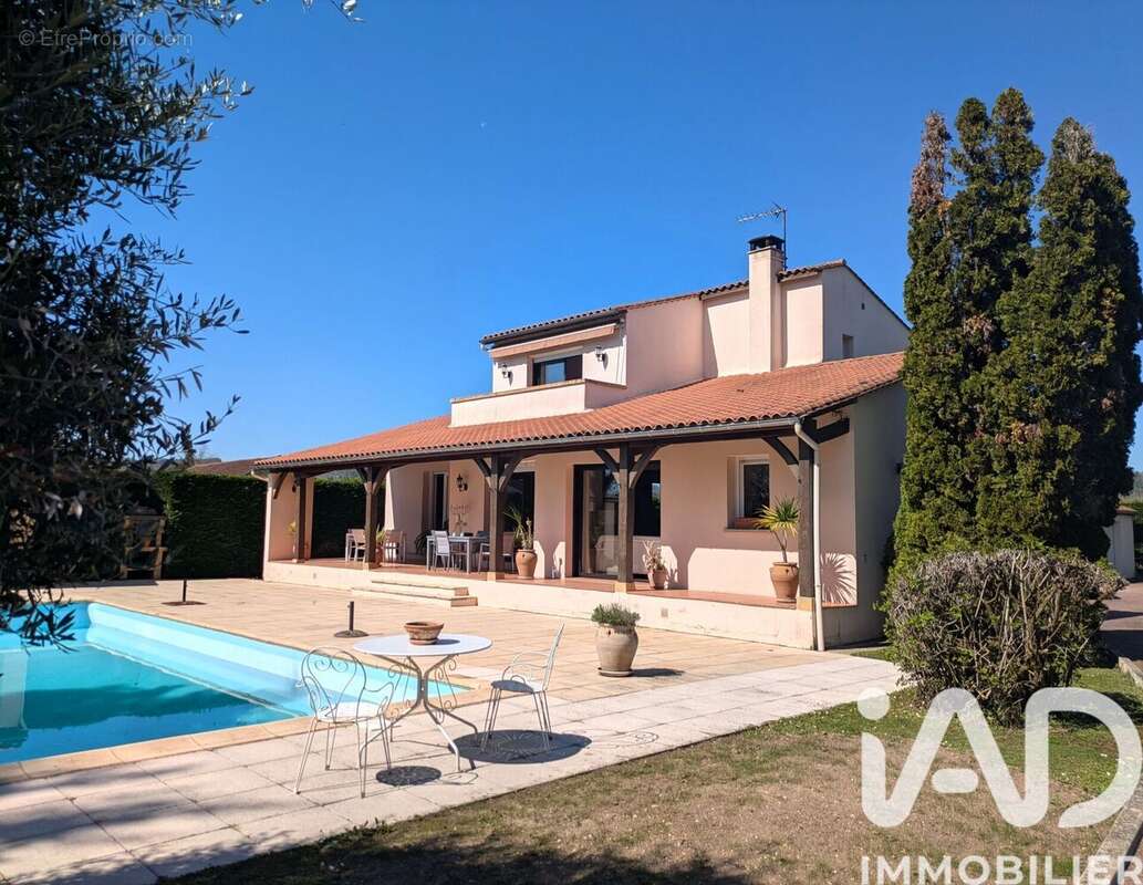 Photo 3 - Maison à SAINT-CYPRIEN