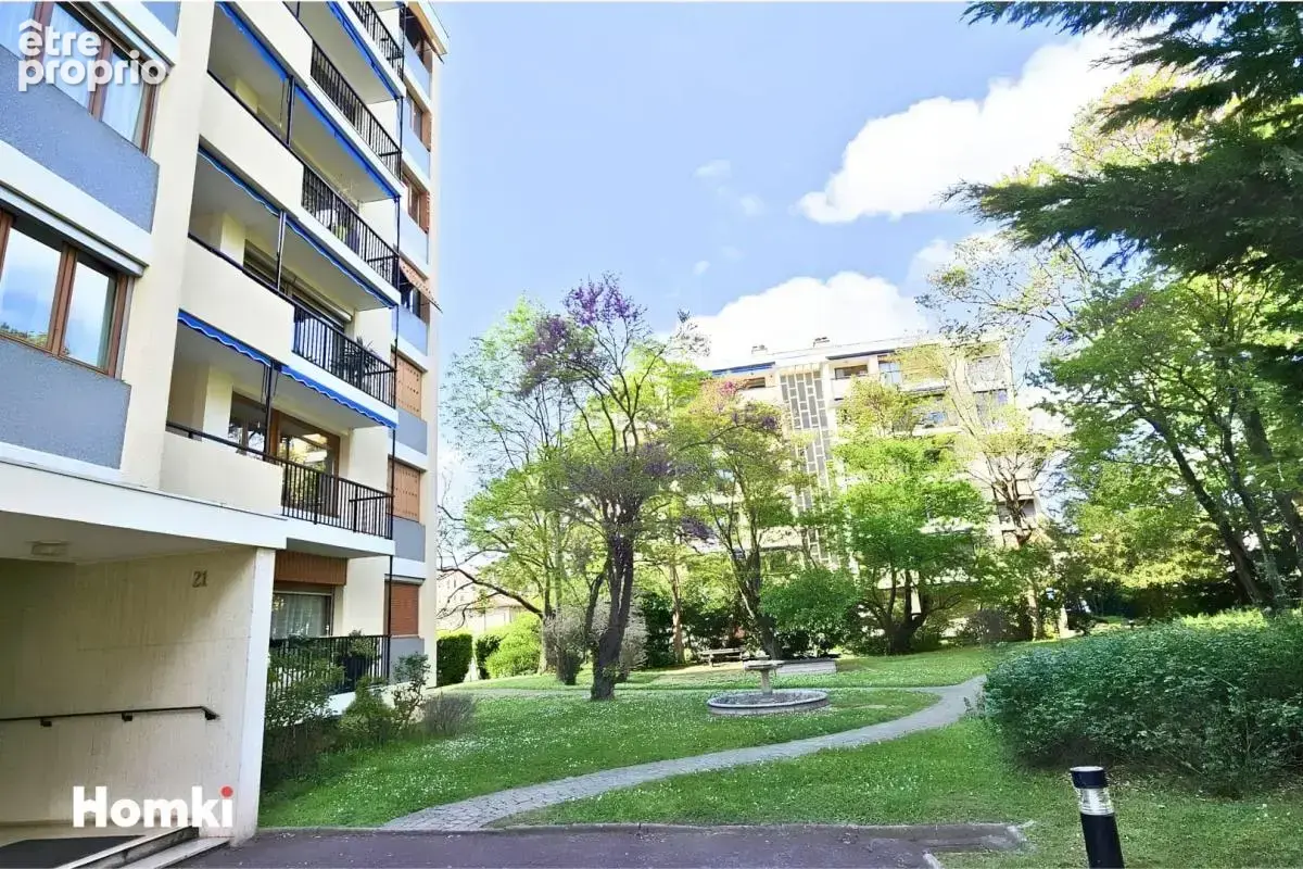 COUP DE CŒUR À BRON ÉGLISE , à vendre T4 de 104m² - photo 5