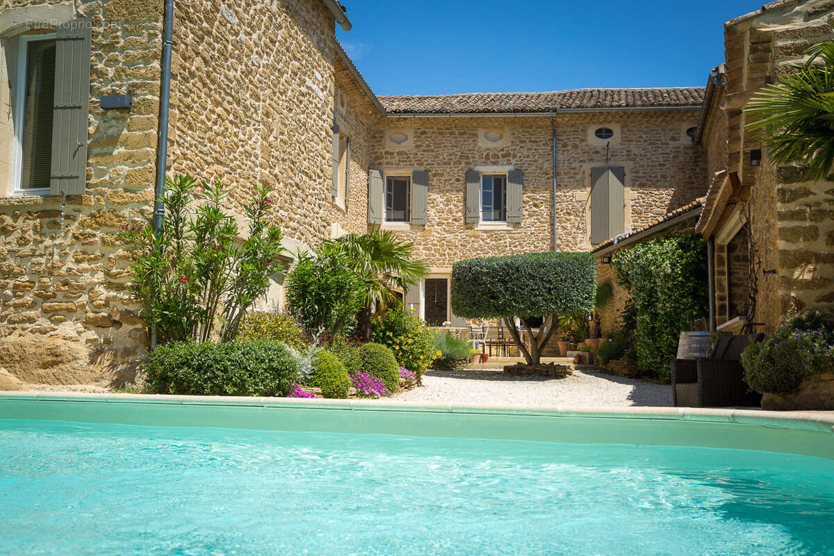 Maison à GRIGNAN