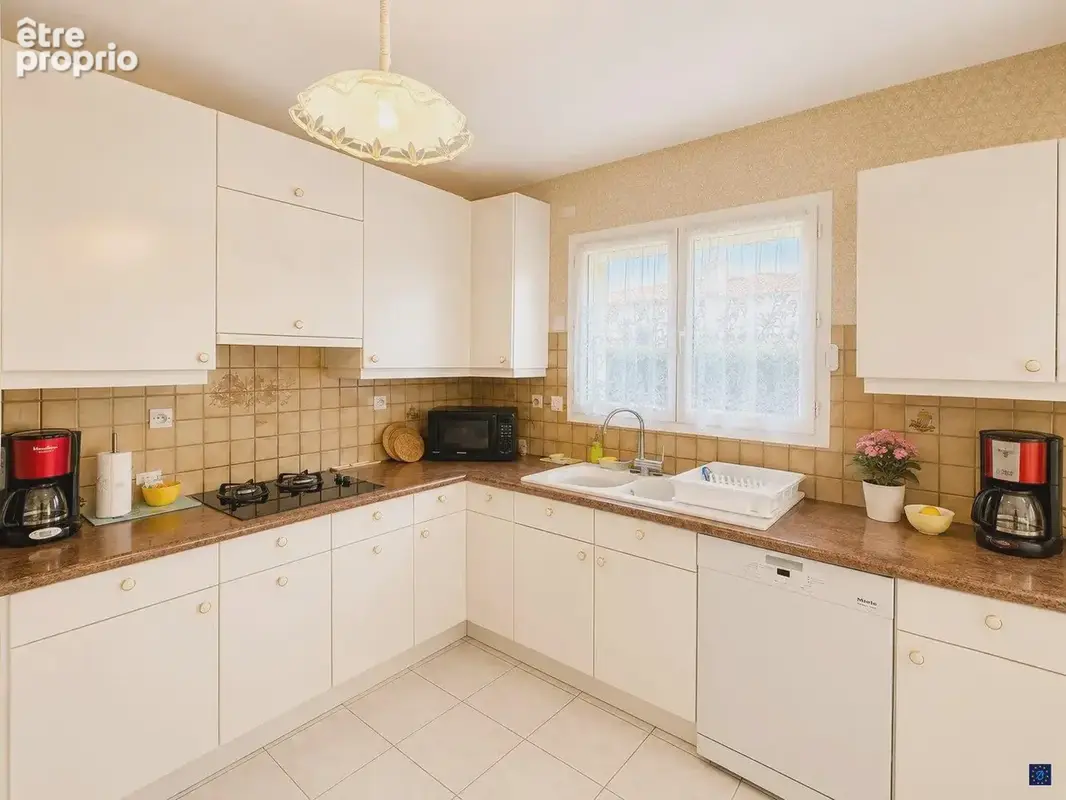 Maison 103 m² à Royan  - photo 3