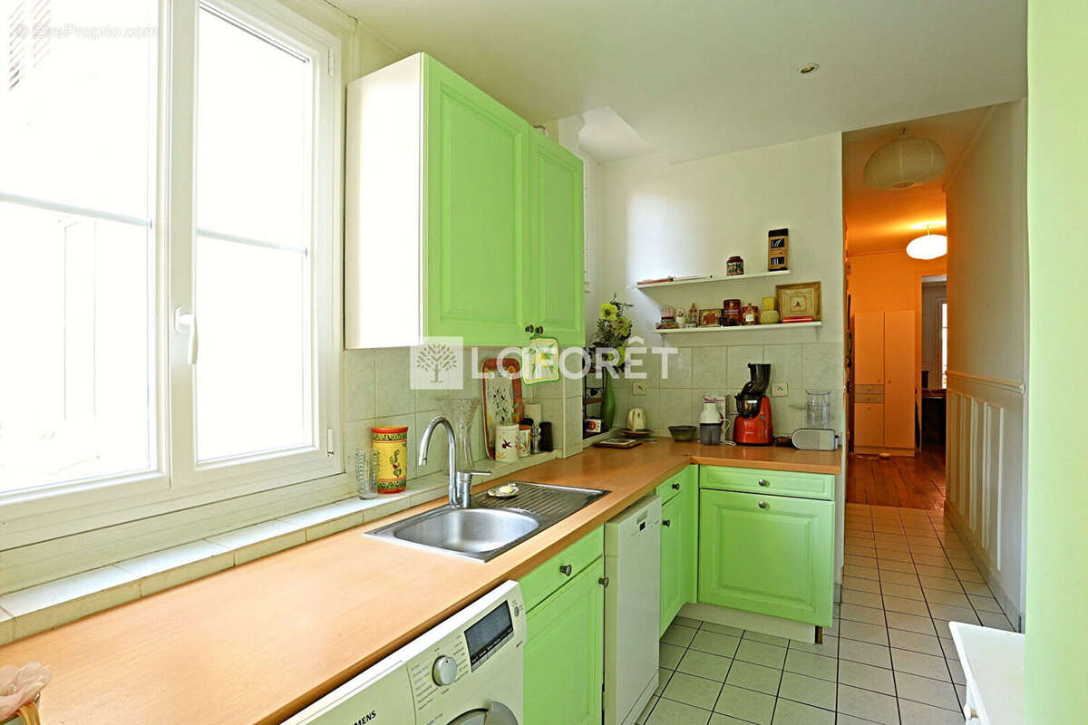 Appartement à PARIS-14E