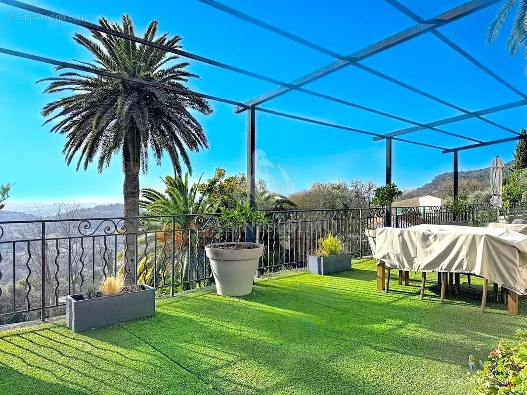 Appartement à GRASSE