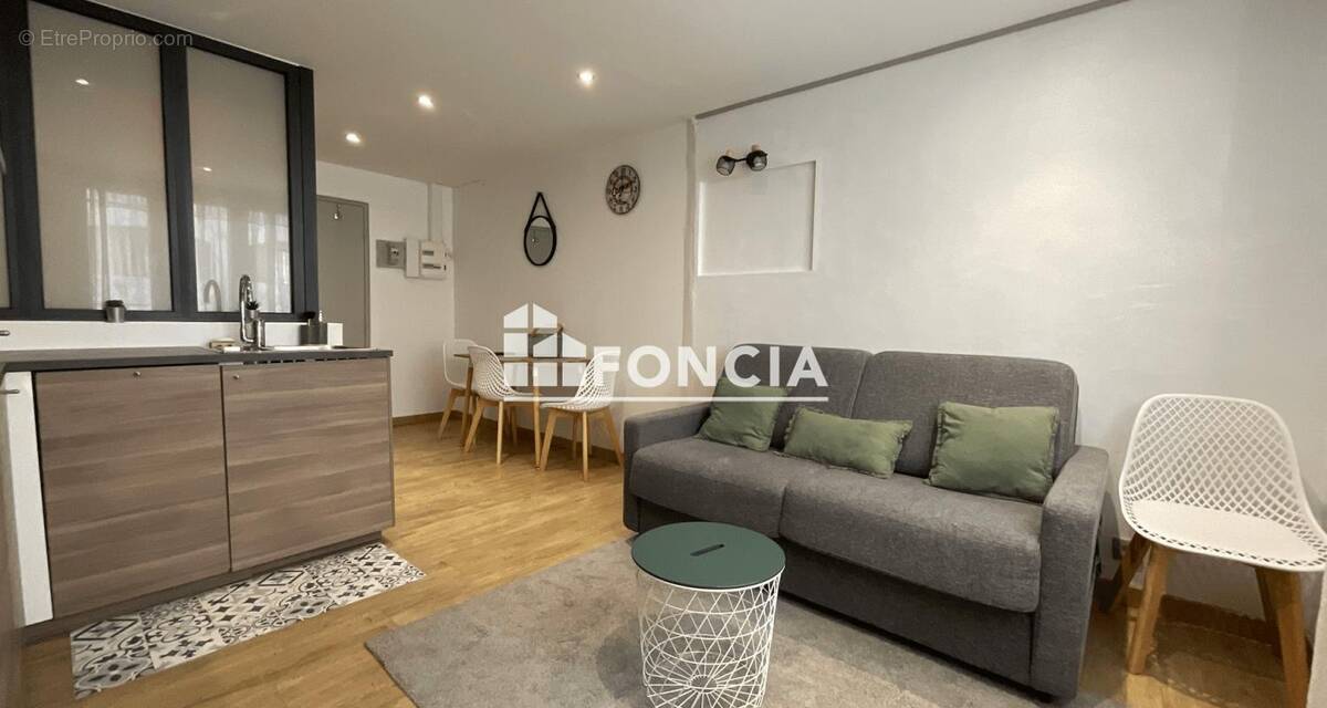 Appartement à SAINT-CYR-SUR-MER