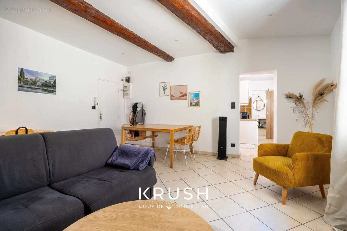 Appartement à MARSEILLE-2E