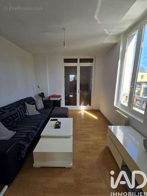 Photo 2 - Appartement à LES MUREAUX