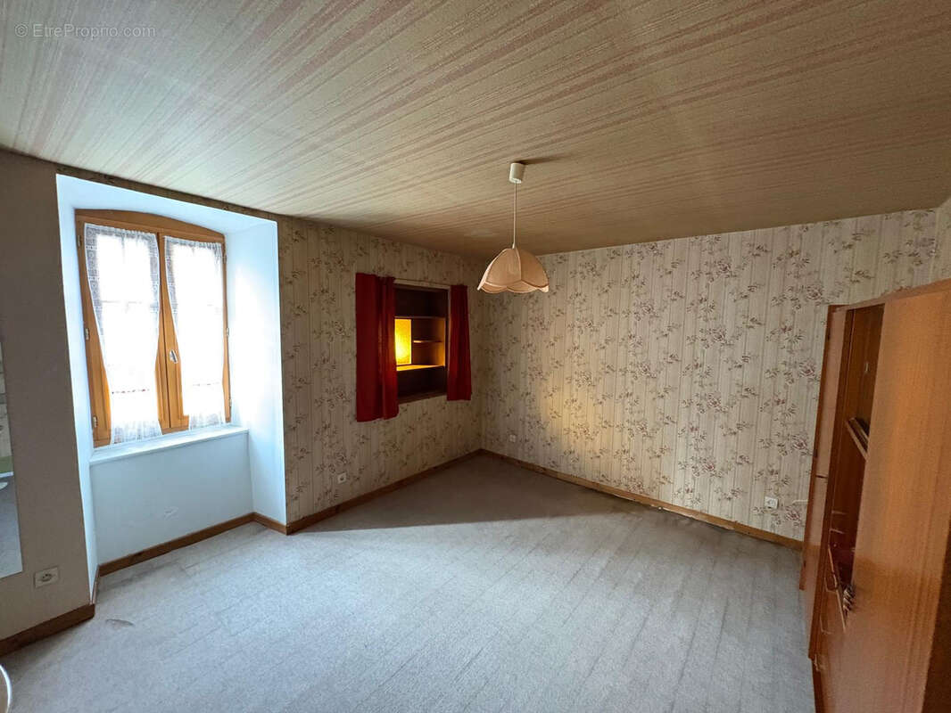 Maison à SAINT-AMANS-SOULT