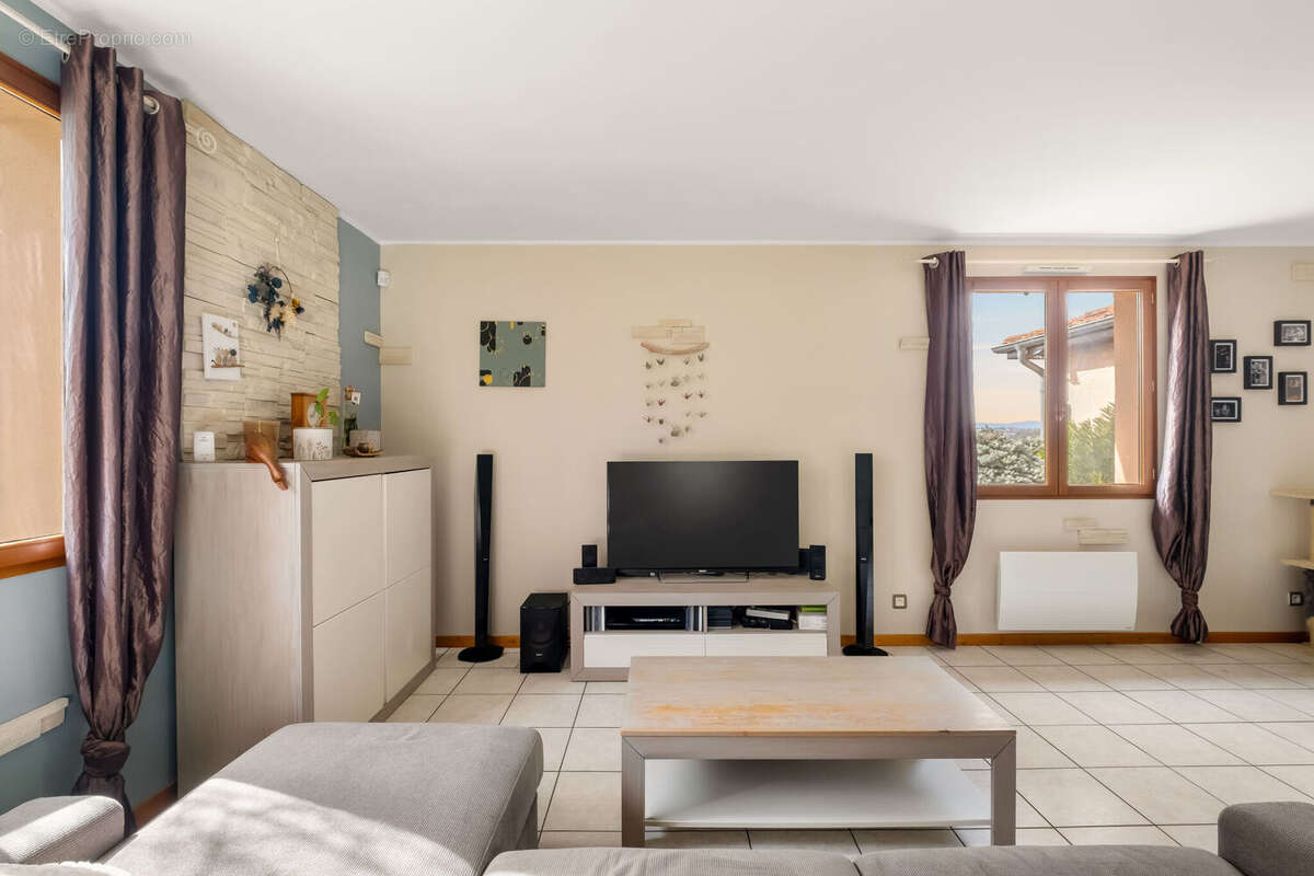 Photo 7 - Maison à SAINT-SYMPHORIEN-D'OZON