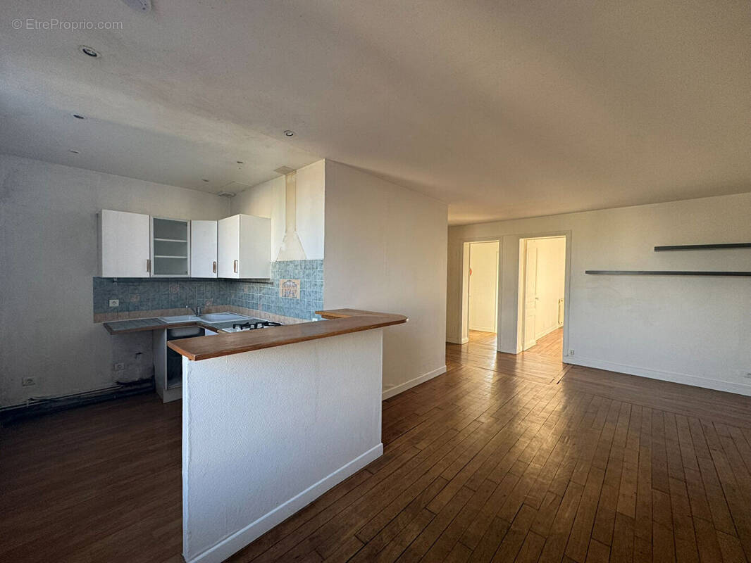 Appartement à AUBERVILLIERS