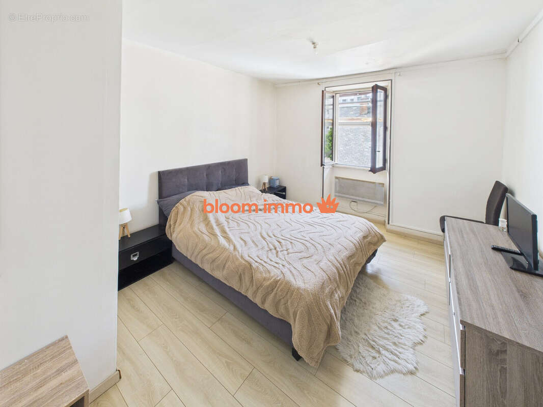 Appartement 79 m² à Chambery  - photo 6