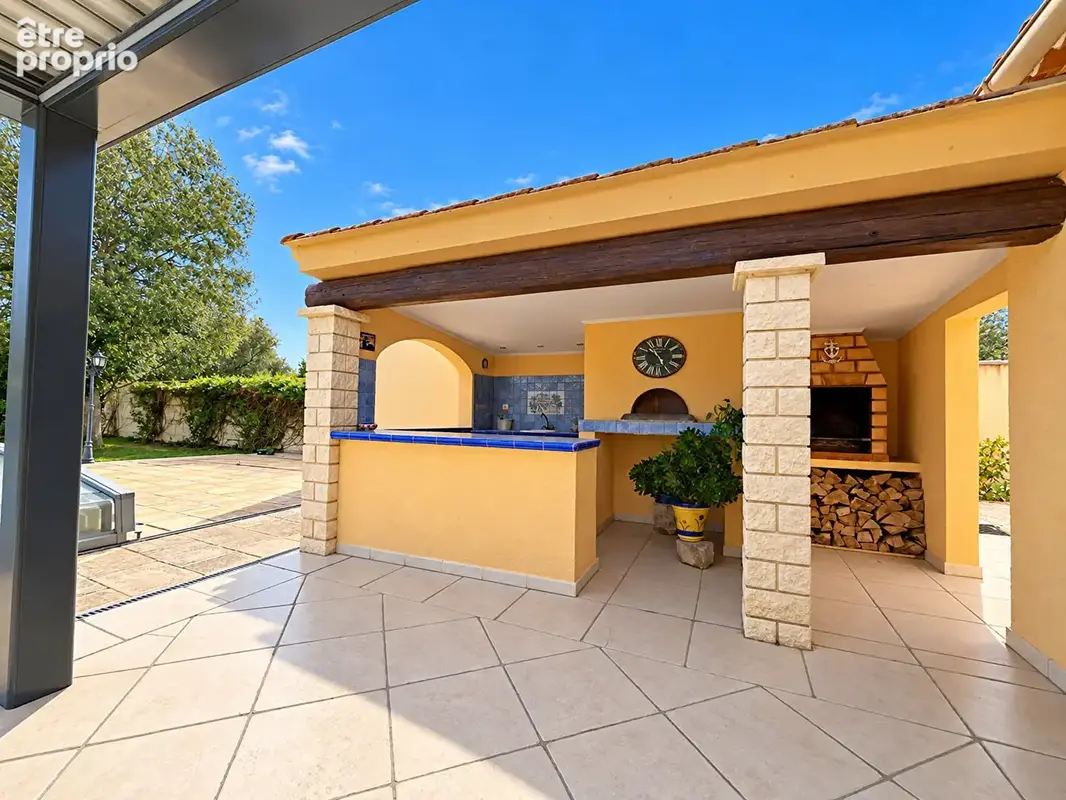 ARLES - Pont de Crau Villa de 129 m² - photo 3