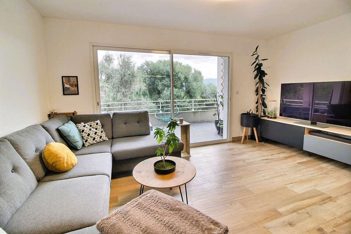 Appartement à ALATA