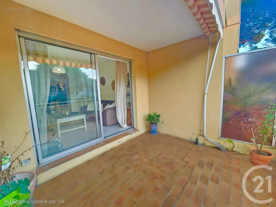 Appartement à HYERES