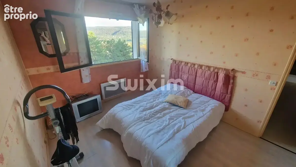 Maison dominante - 3 chambres - photo 7