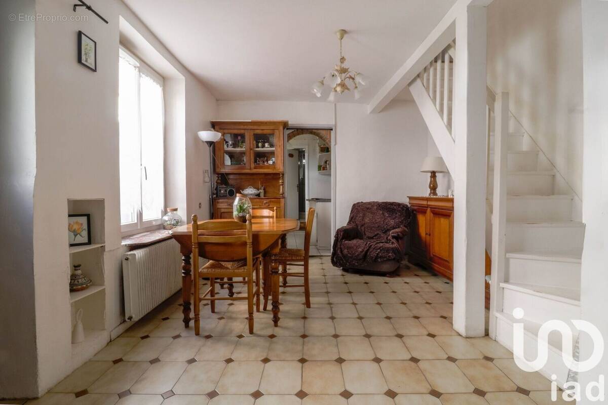 Photo 1 - Maison à SAULX-LES-CHARTREUX