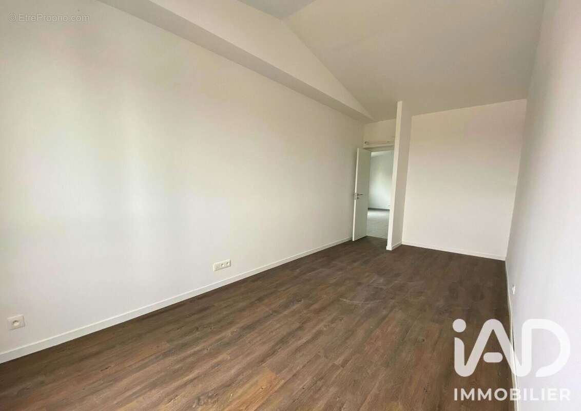 Appartement 92 m² à Livry-Gargan  - photo 6