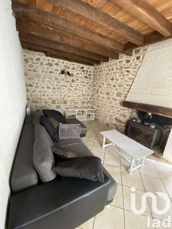 Maison 90 m² à Saint-Quentin-La-Chabanne  - photo 7