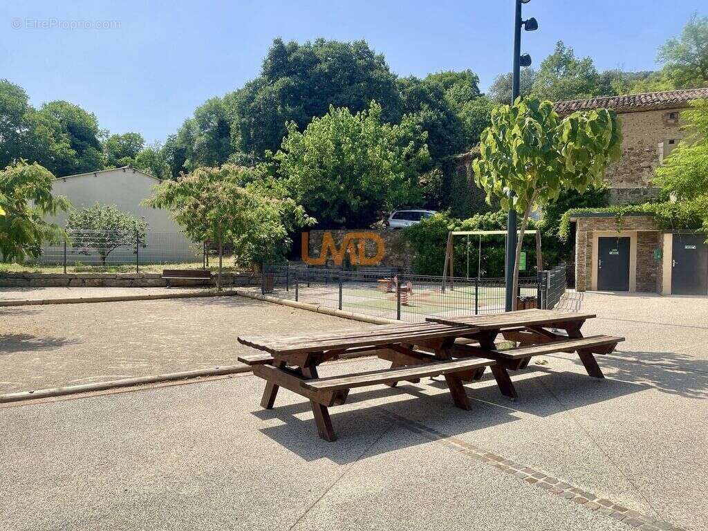 Terrain à CESSENON-SUR-ORB