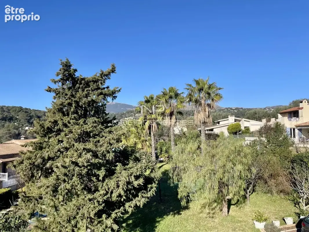 Villa avec piscine dans un quartier résidentiel - photo 7