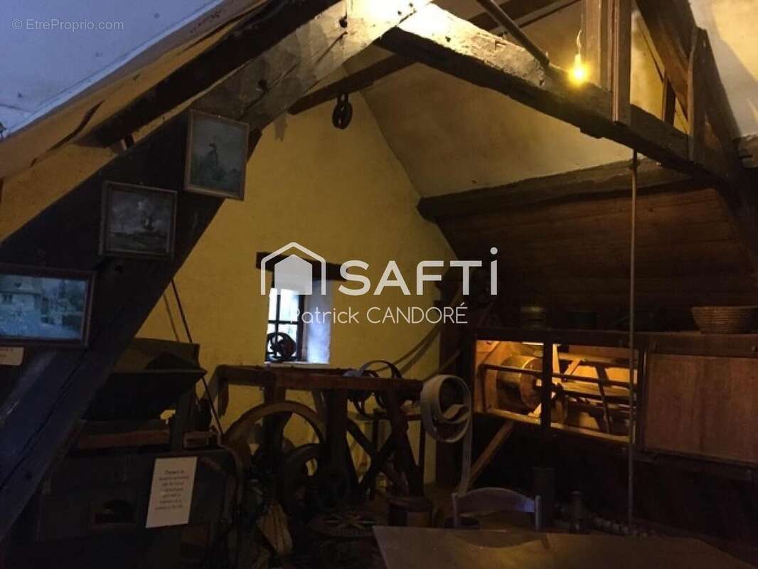 Photo 9 - Commerce à BANNEGON