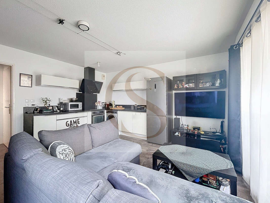 Appartement à PUGET-SUR-ARGENS