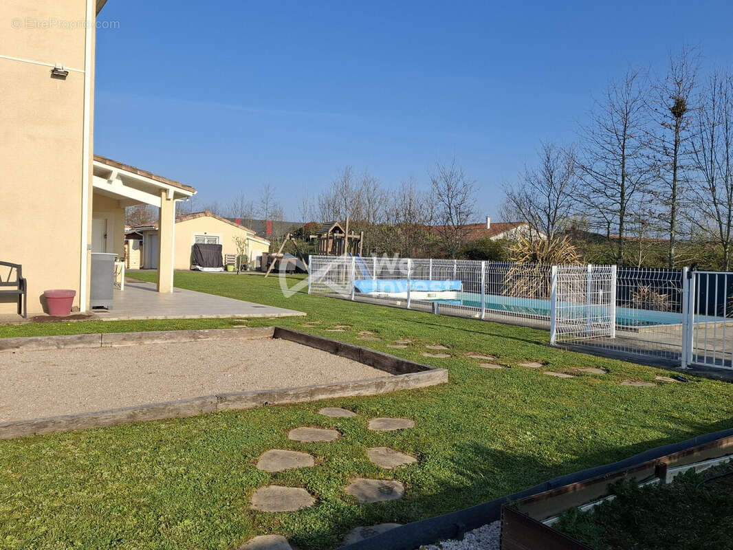 Maison à FONTENILLES