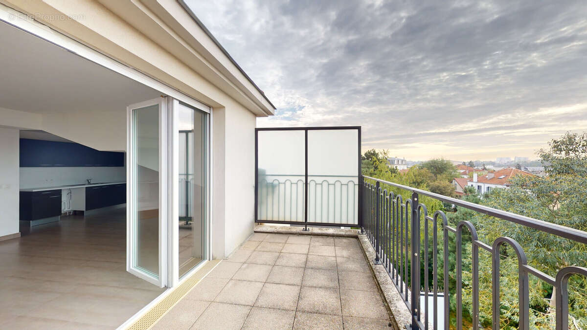 Appartement à LE PERREUX-SUR-MARNE