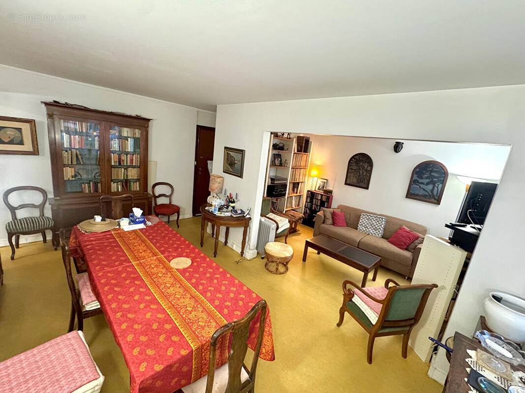 Appartement à CLICHY