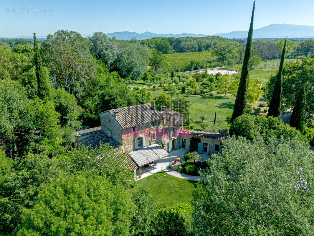 Maison à MONTEUX