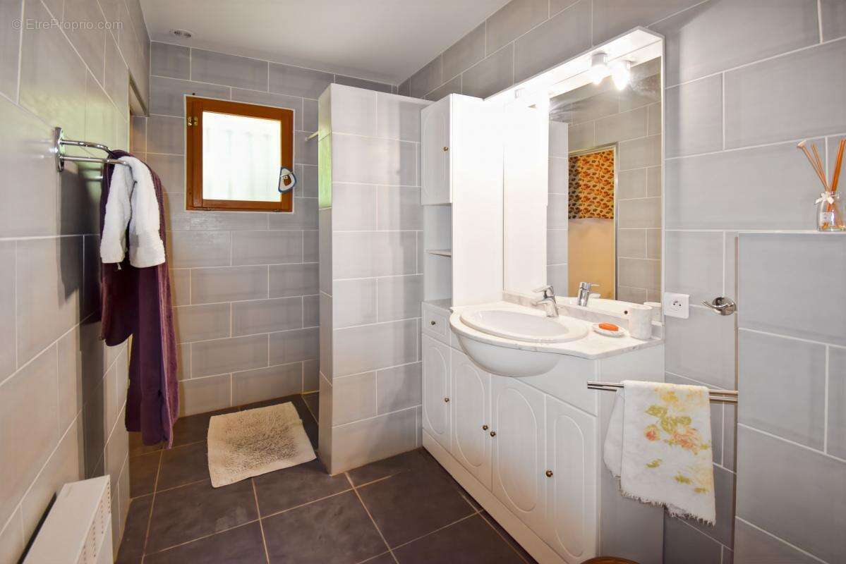 Maison à VERS-PONT-DU-GARD