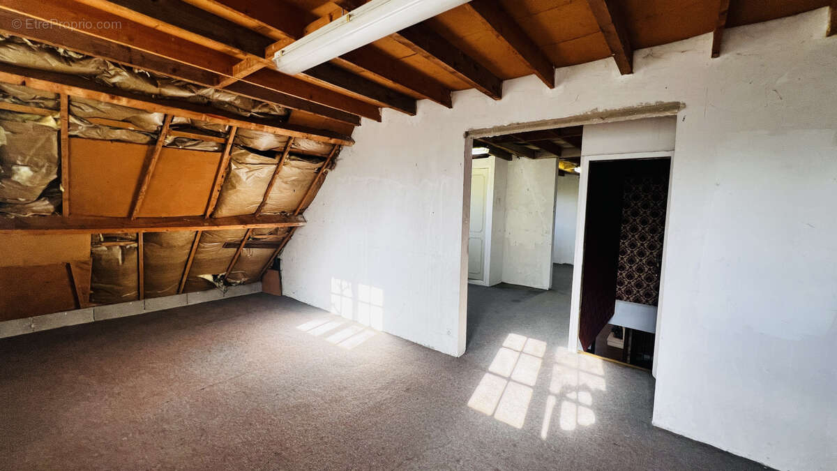 Maison à LA FERTE-ALAIS