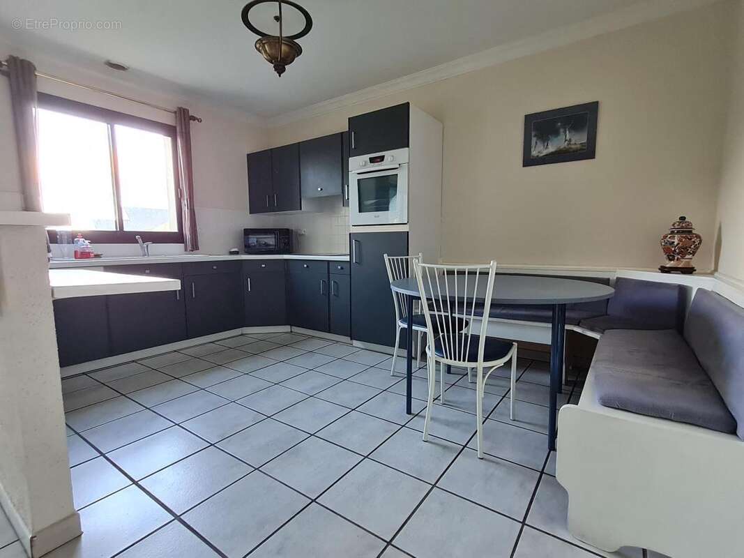 Maison à SAINTE-SEVE