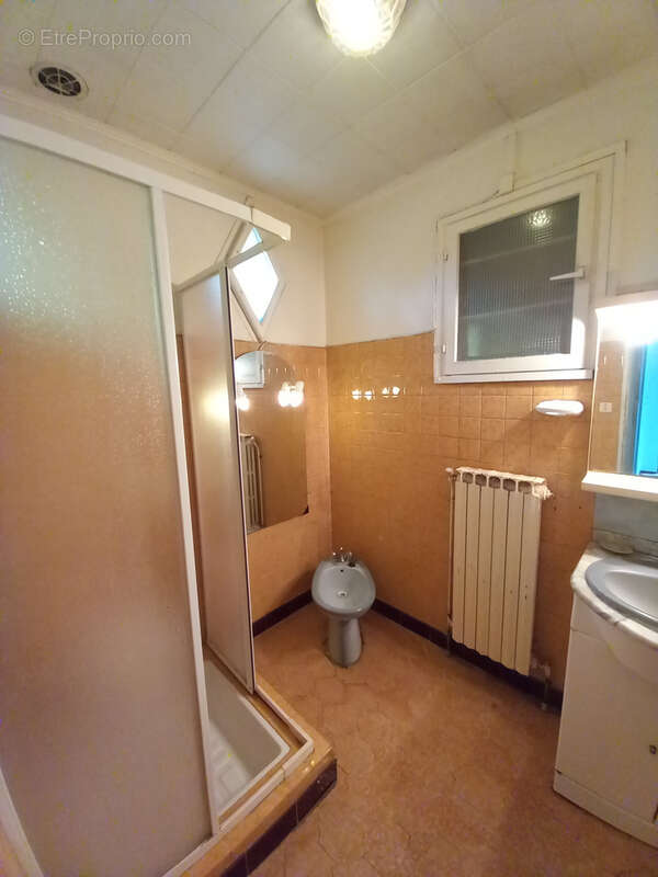 Villa T4 sur sous sol  total semi enterré - photo 10