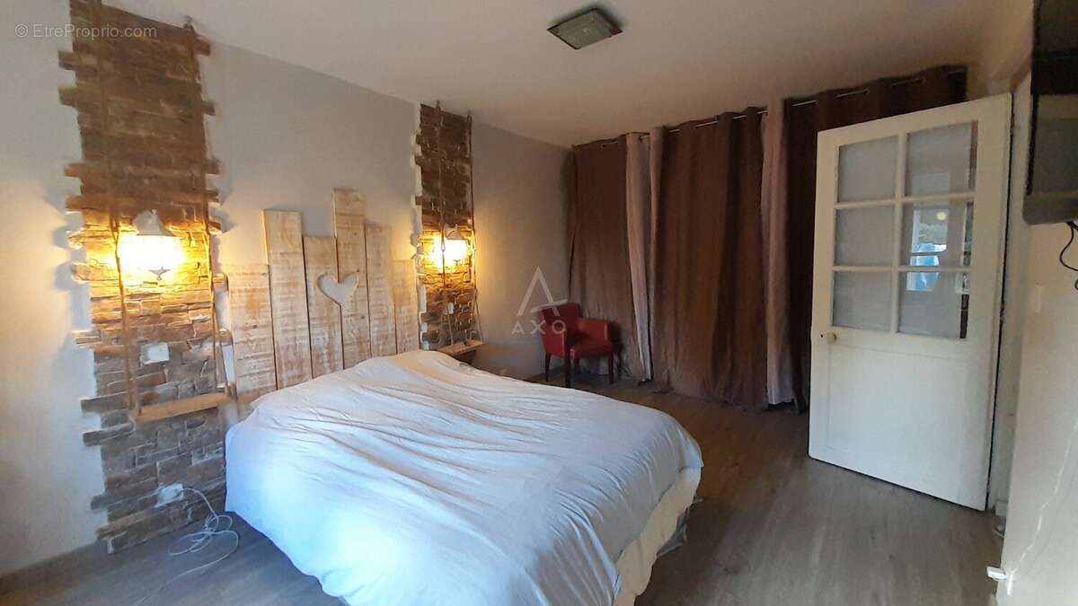 Maison à COURVILLE-SUR-EURE