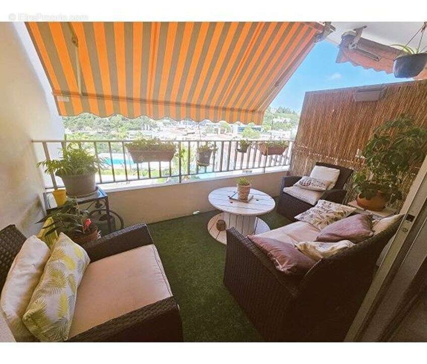 Appartement 68 m² à Le Cannet  - photo 2