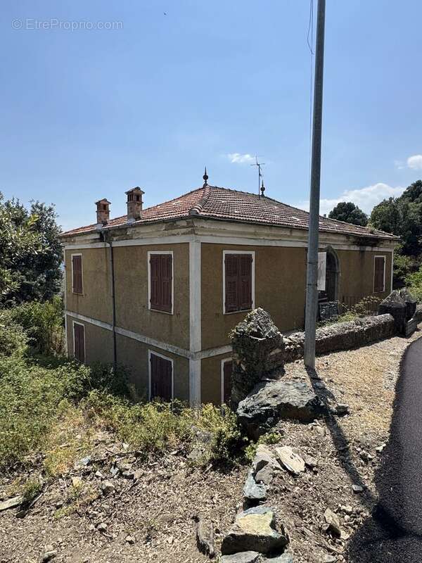 Sermano, maison de maître à rénover - photo 5