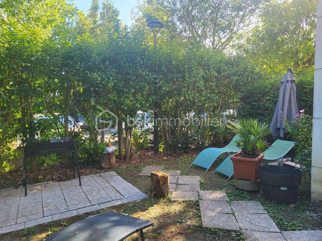 Appartement à SAVIGNY-LE-TEMPLE