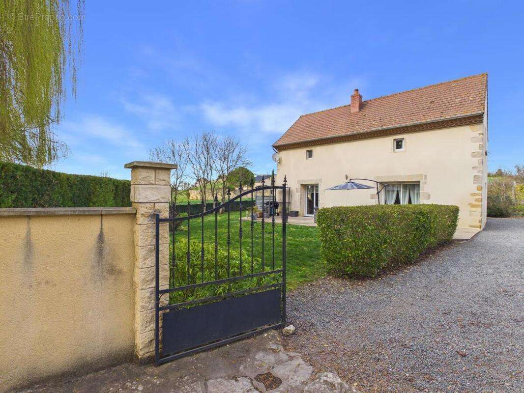 Maison à SAINT-GENES-DU-RETZ