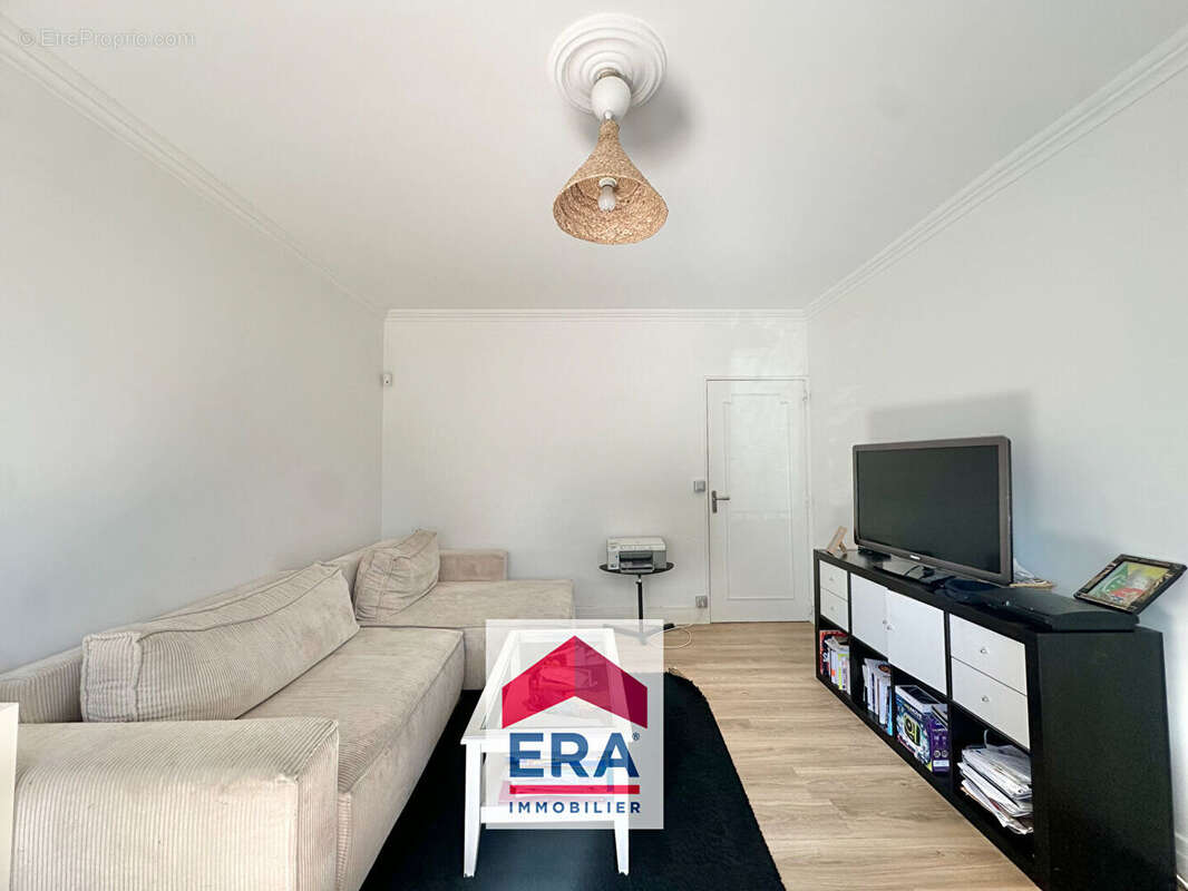 Appartement à SARTROUVILLE