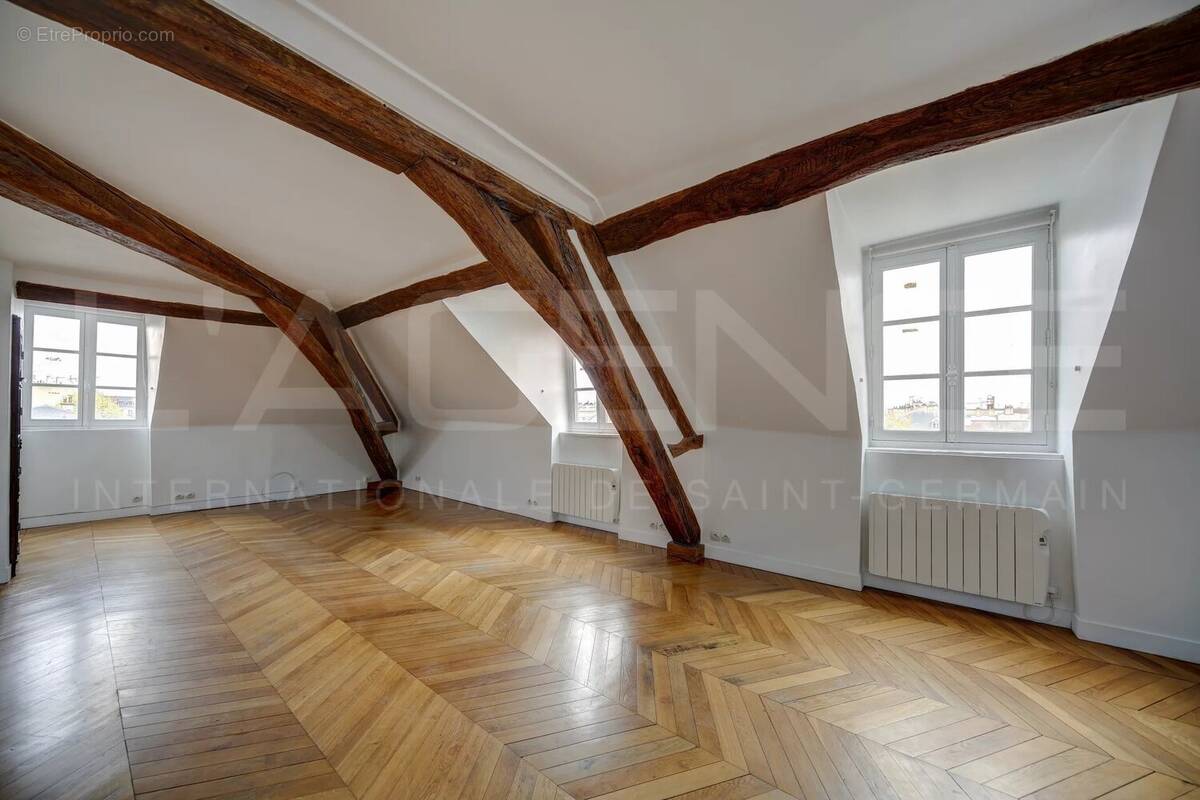 Appartement à VERSAILLES