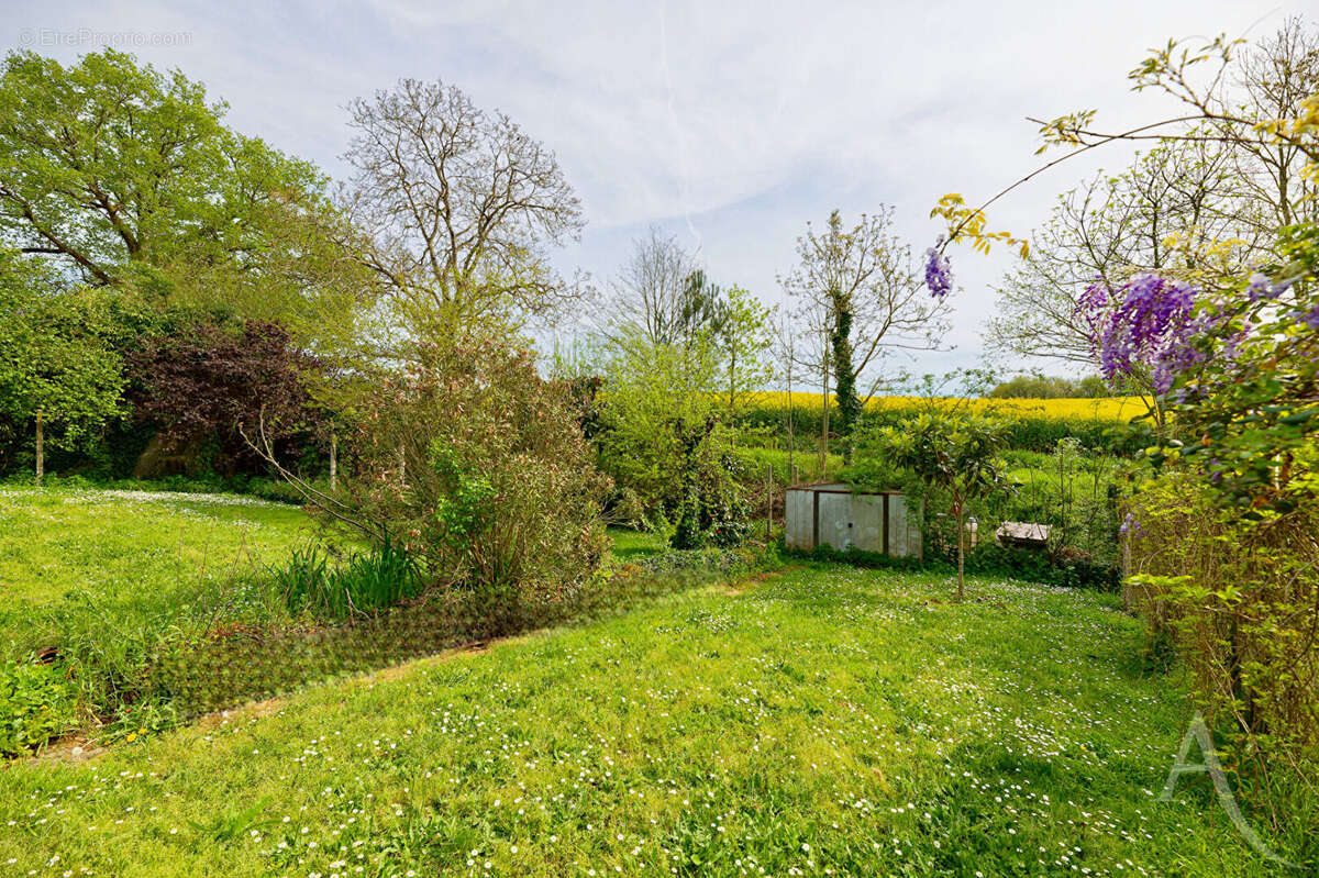 Maison à ROCHESERVIERE