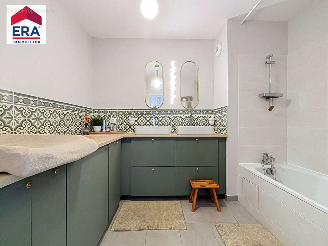 Appartement à IVRY-SUR-SEINE