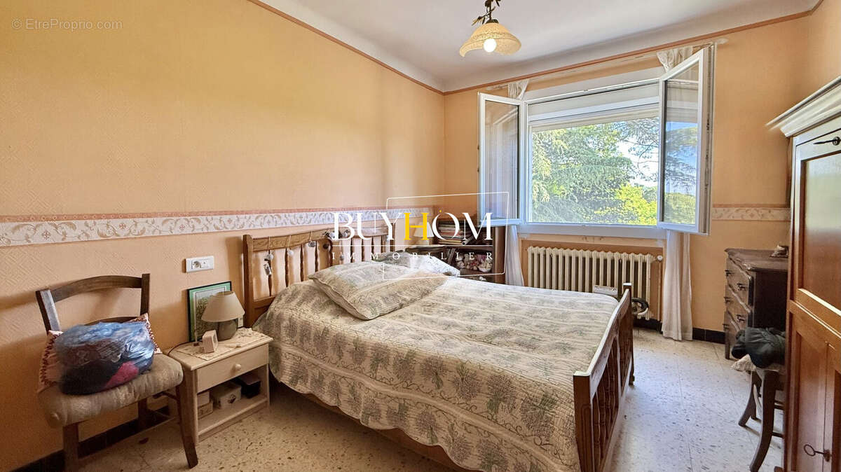 Maison 130 m² à Laudun-L'ardoise  - photo 8