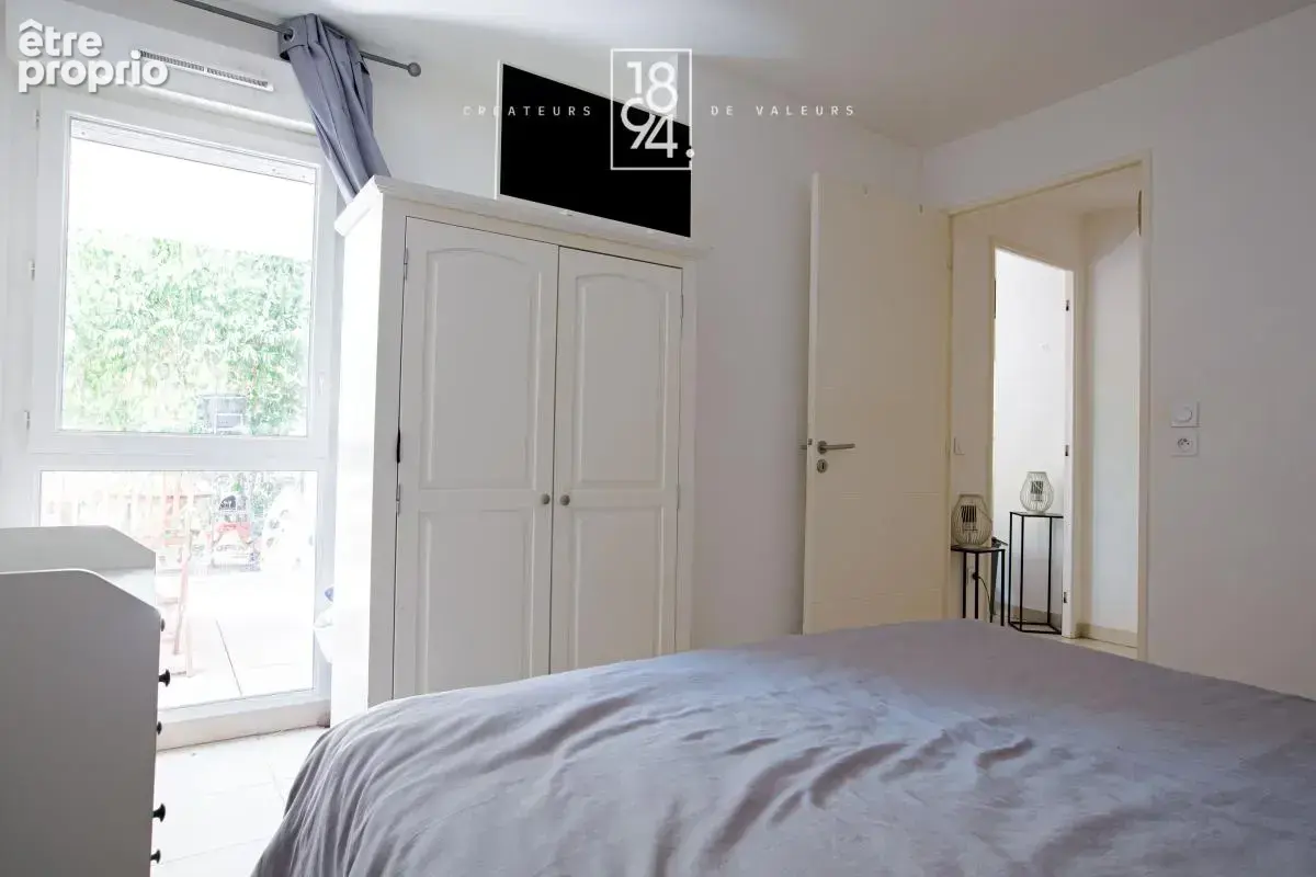 Appartement T2 en rez de jardin , parking double et cave - photo 9