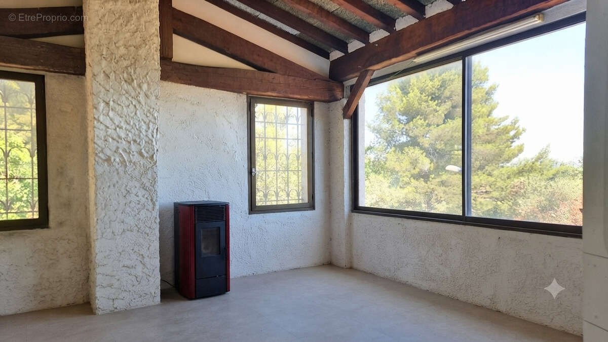 Maison à LA PENNE-SUR-HUVEAUNE